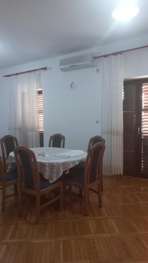 קוטור Apartments Vukasovic מראה חיצוני תמונה