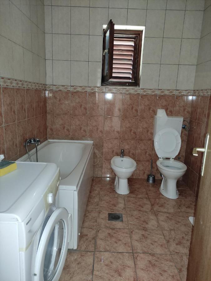 קוטור Apartments Vukasovic מראה חיצוני תמונה